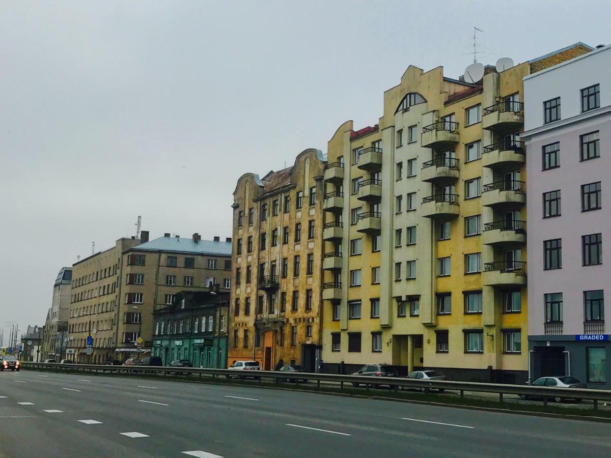 Riverside Promenade Apartment Riga Bagian luar foto